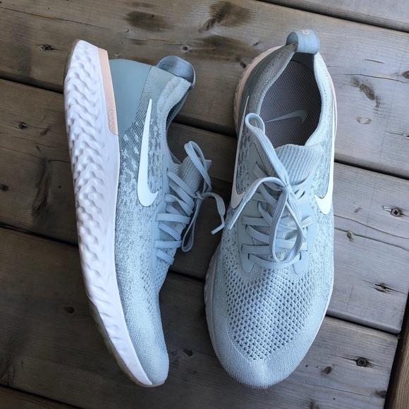 Ladies 10.5 Nike Epic React Knit Flyknit Runners Sneakers Running Shoes Green